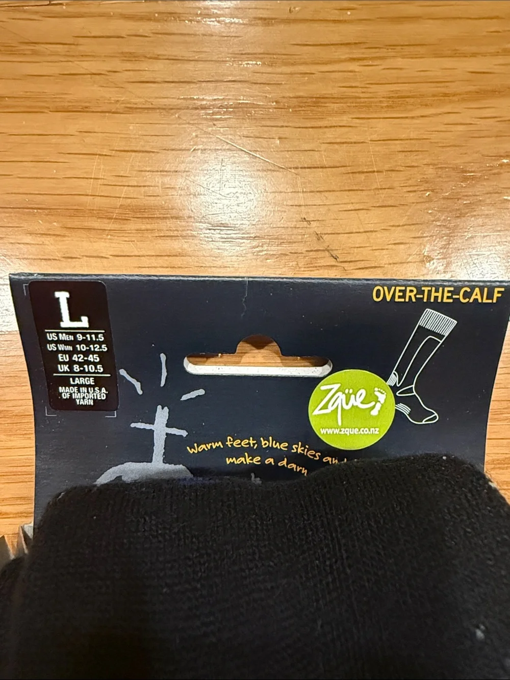 NWT Smartwool over the calf skiing socks size large .